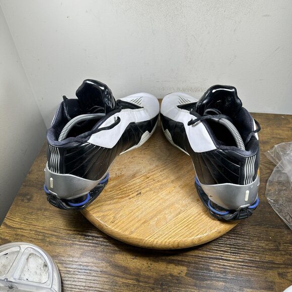 Athletic_Shoes